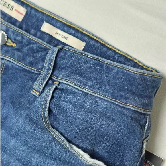 GUESS Sexy Curve Denim Jeans Womens XS Blue Tapered Y2K Aesthetic Glam Chic NWT - Picture 3 of 7